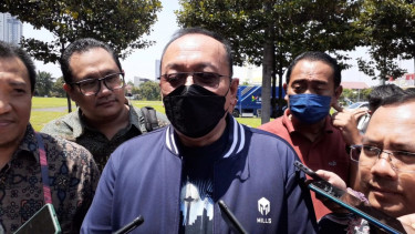 Dirut LIB Akhmad Hadian Lukita di Markas Polda Jatim di Surabaya.