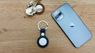Apple AirTags.