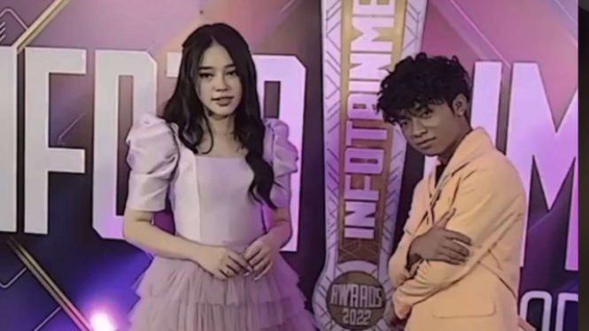 Anneth Delliecia dan Betrand Peto