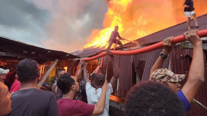 Kebakaran rumah warga