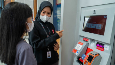 MIgrasi layanan dari 3G ke 4G/LTE.