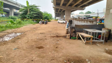Lokasi penemuan bungkusan plastik hitam berisi mayat, di Kalimalang, Bekasi.