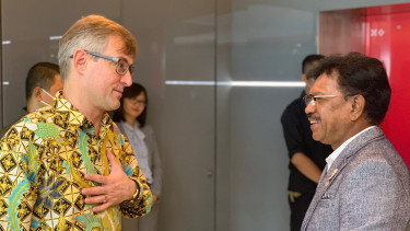 Pertemuan bilateral Menteri Komunikasi dan Informatika (Menkominfo) Johnny G Plate dengan Duta Besar Ukraina Vasyl Hamianin.
