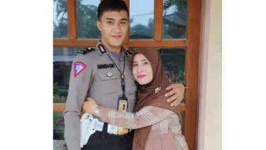 Ananda Rafi bersama ibunya