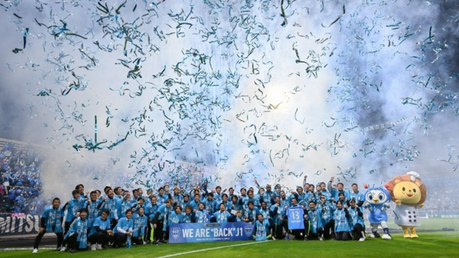 Promosi ke kasta tertinggi J League