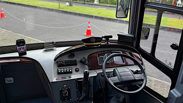 VIVA Otomotif: Ilustrasi bus yang dibekali dengan teknologi keselamatan terbaru.