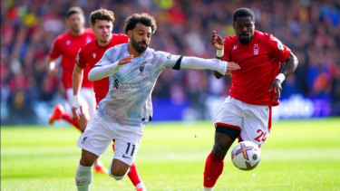 Pertandingan Nottingham Forest vs Liverpool. 