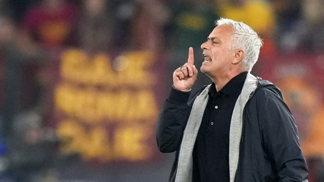 Pelatih AS Roma, Jose Mourinho