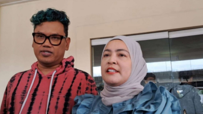 Astrid Kuya dan Uya Kuya