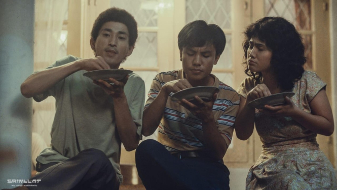 Film Srimulat: Hil Yang Mustahal Babak Pertama 