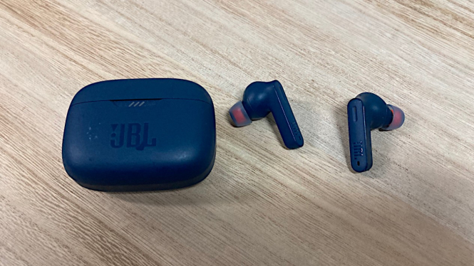 TWS JBL Tune 230NC