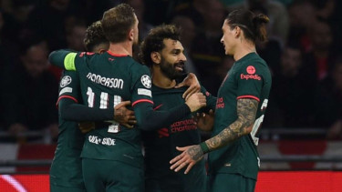 Pemain Liverpool merayakan gol ke gawang Ajax Amsterdam
