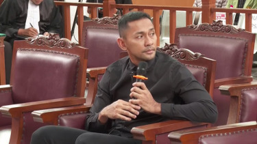 Mantan Kanit Bareskrim Polri AKBP Ari Cahya alias Acay bersaksi di persidangan