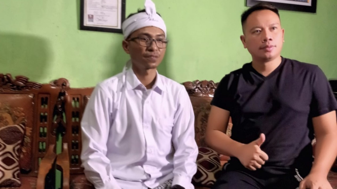 Akmal, Cucu Mak Erot dan Vicky Prasetyo