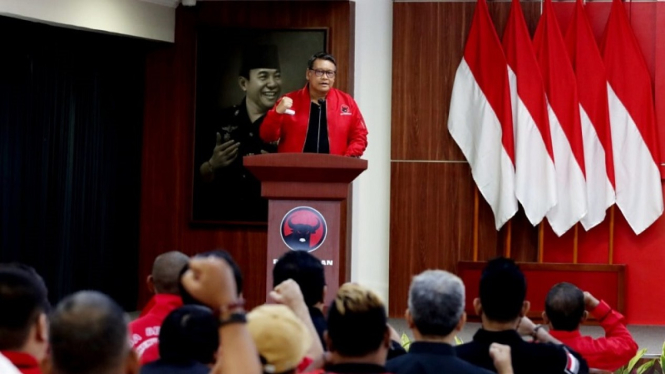 Politisi PDIP Eriko Sotarduga