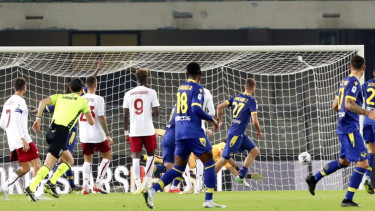 Hellas Verona vs AS Roma di Serie A