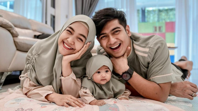Ria Ricis dan Teuku Ryan.