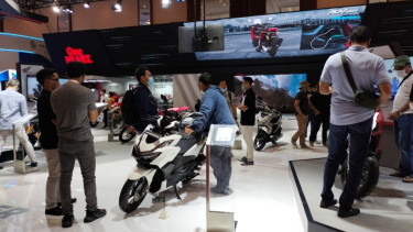 Booth Honda yang ramai pengunjung pameran IMOS 2022