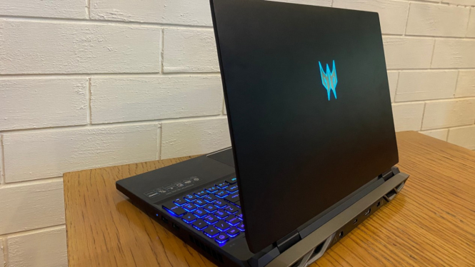 Laptop gaming Acer Predator Helios 300.