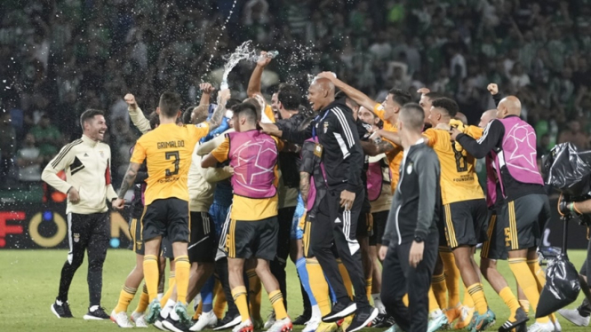 Benfica merayakan kemenangan di markas Maccabi Haifa