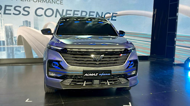 VIVA Otomotif: Wuling Almaz Hybrid
