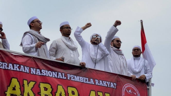 Empat menantu lelaki Habib Rizieq memimpin Aksi 411.