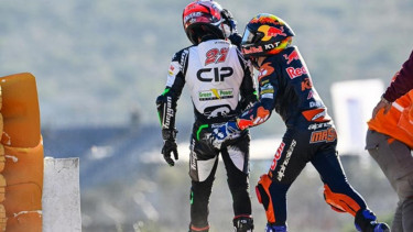 Pembalap Moto3, Jaume Masia dan Kaito Toba
