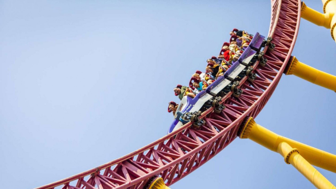 Roller coaster Top Thrill Dragster