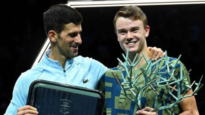 Novak Djokovic dan Holger Rune