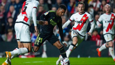 Pertandingan Rayo Vallecano vs Real Madrid. 