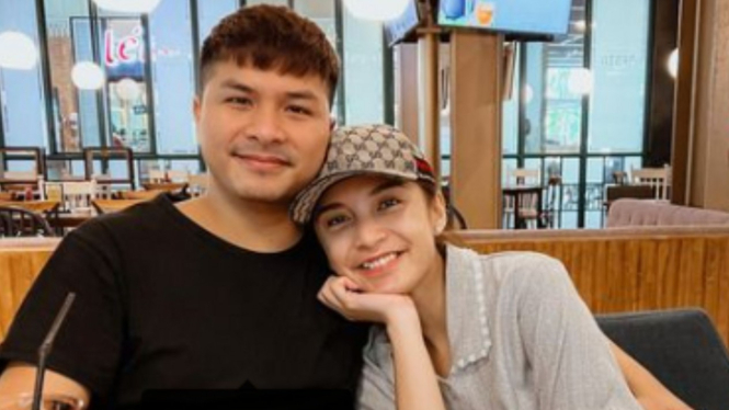 Glenn Alinskie dan Chelsea Olivia