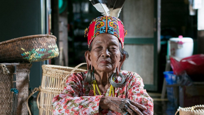 Telinga Aruu khas Suku Dayak