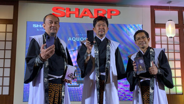 Peluncuran Sharp Aquos V6 5G.