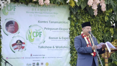 Wagub Jabar Uu Ruzhanul Ulum melepas ekspor tanaman hias