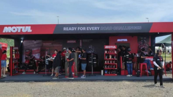 Booth Motul di WSBK 2022 seri Mandalika.