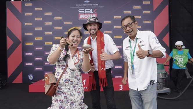 Pawang hujan, Rara saat berada di Mandalika
