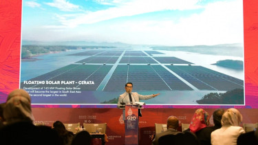 Gubernur Jawa Barat Ridwan Kamil saat menjadi narasumber dalam acara G20 Leaders Summit Side Event Dissemination of the G20 Development Working Group Outcome Documents di The Stones Entertainment Center Kuta, Bali, Senin (14/11/2022). 
