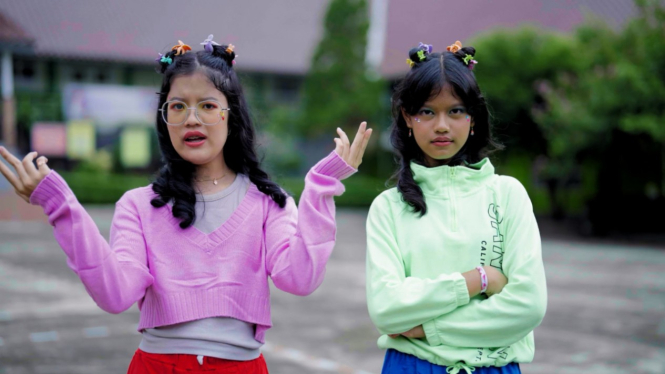  Karla Kasih Arlina dan Isabel Cinta Alika