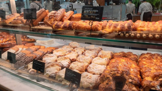 Santai Menikmati Aneka Bakery Hingga Pasta di Kafe Bergaya Prancis