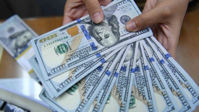 ilustrasi  uang dolar