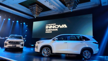 Tampilan mobil Kijang Innova Zenix Hybrid terbaru