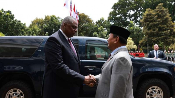 VIVA Militer: Menhan RI Prabowo S. sambut kedatangan Menhan AS Lloyd J. Austin