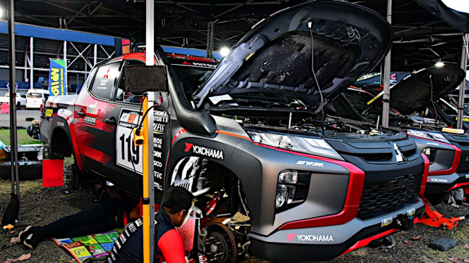 VIVA Otomotif: Tim Mitsubishi Ralliart di ajang AXCR 2022