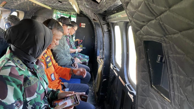 VIVA Militer: Danlanud Atang Sendjaja tinjau lokasi gempa Cianjur dari udara