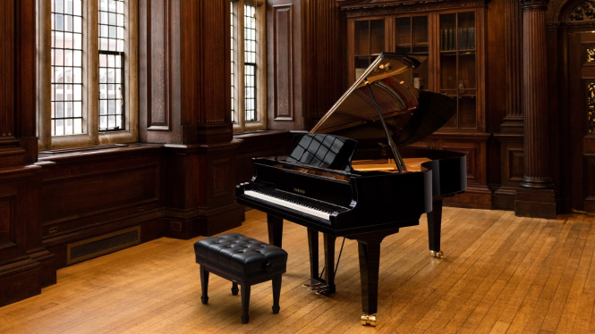 Promo Piano Akustik Akhir Tahun dari Yamaha Musik.