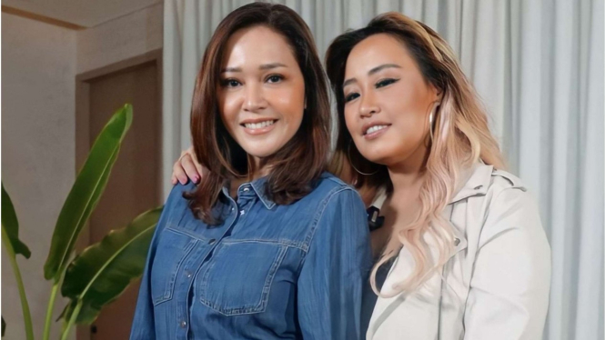 Maia Estianty dan Pinkan Mambo