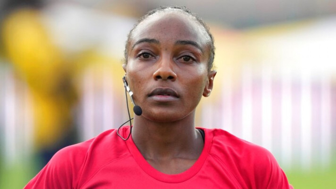 Wasit wanita asal Rwanda, Salima Mukansanga