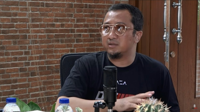 Ustaz Yusuf Mansur.