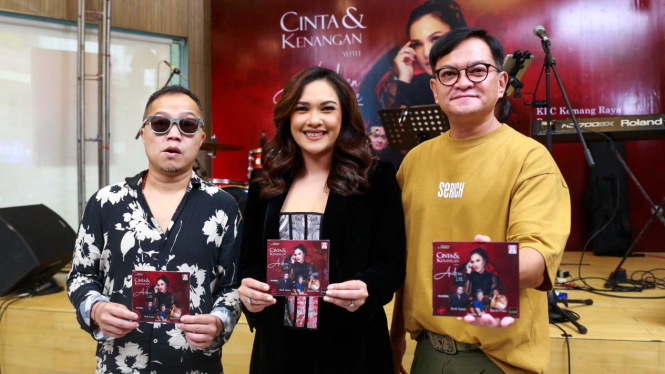 Andrea Lee, Sandhy Sondoro dan Hedi Yunus