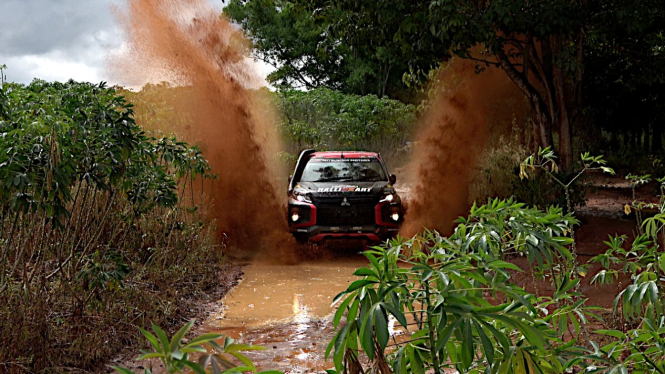VIVA Otomotif: Tim Mitsubishi Ralliart di ajang AXCR 2022